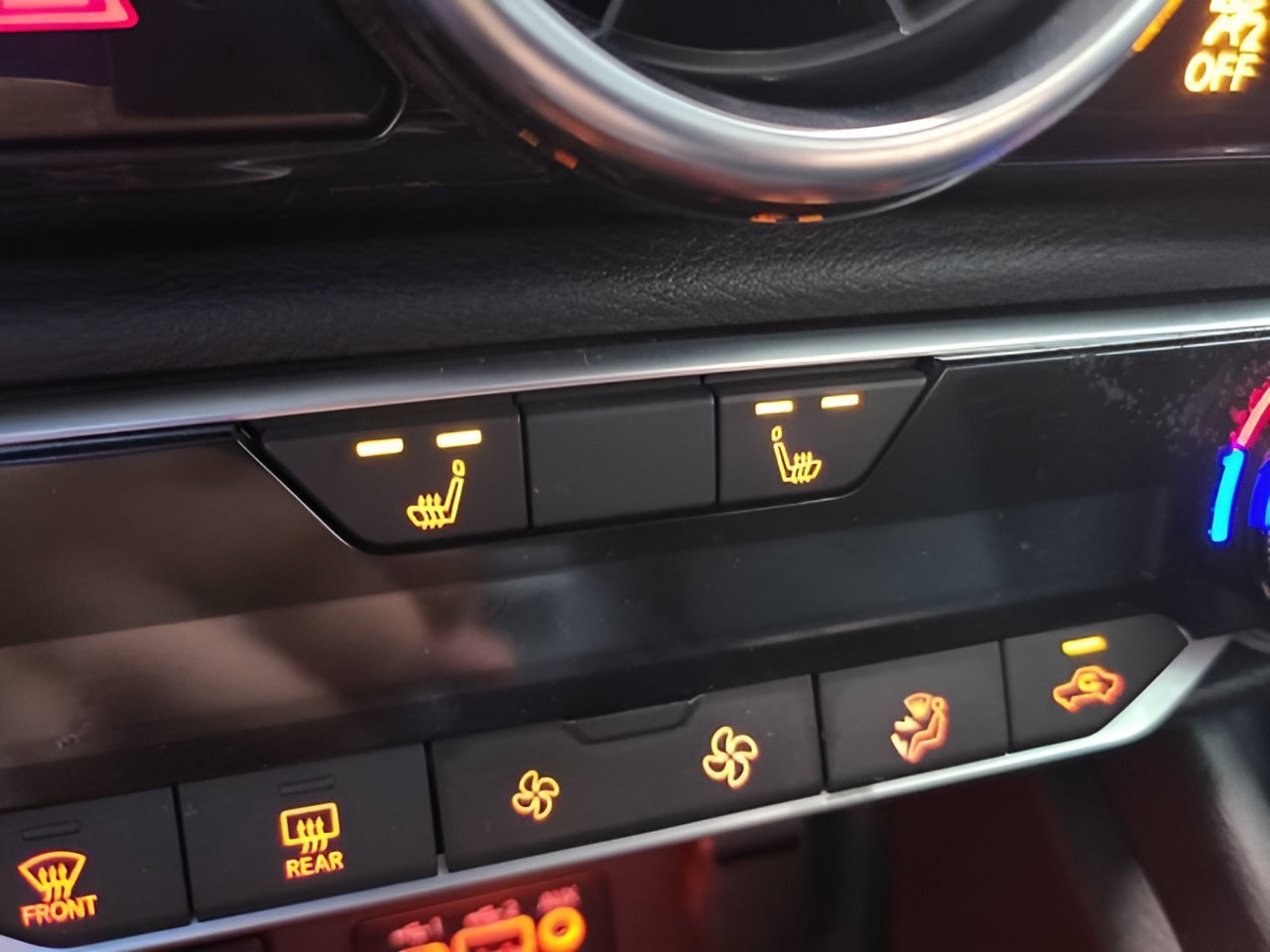 Used 2025 Nissan Sentra SR w/ Midnight Edition FWD image 33