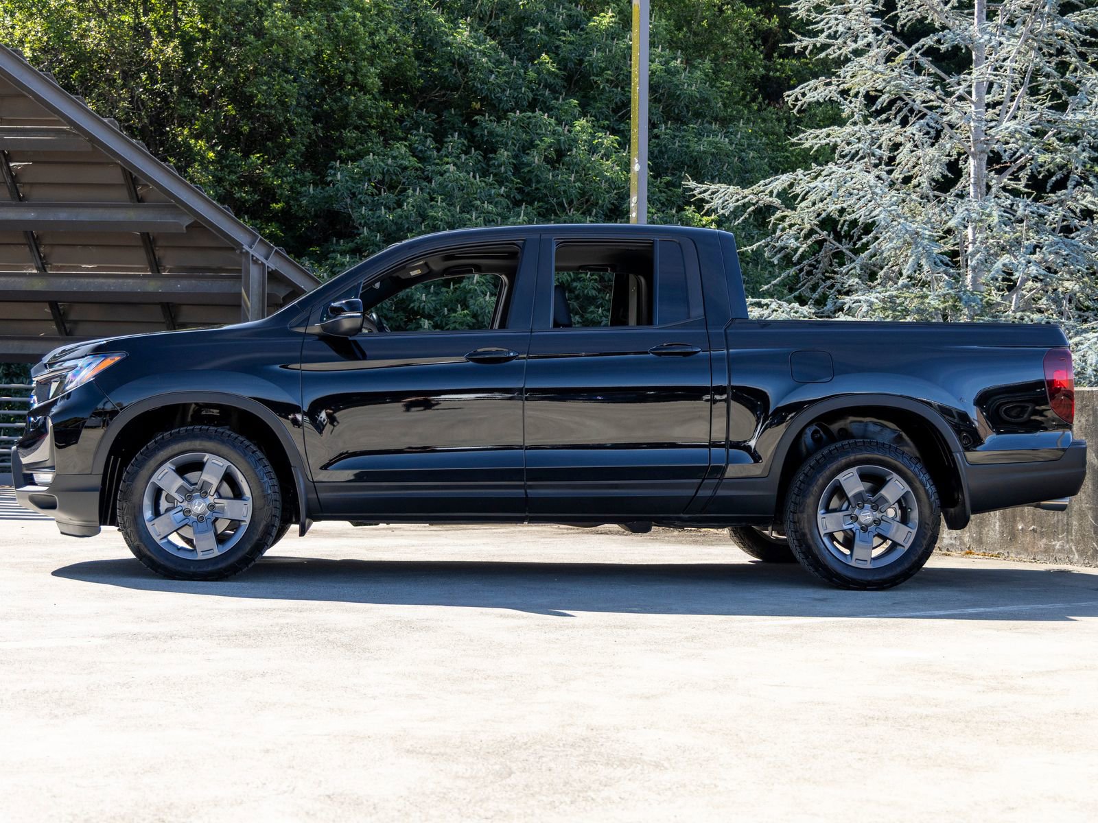 Used 2024 Honda Ridgeline TrailSport image 2