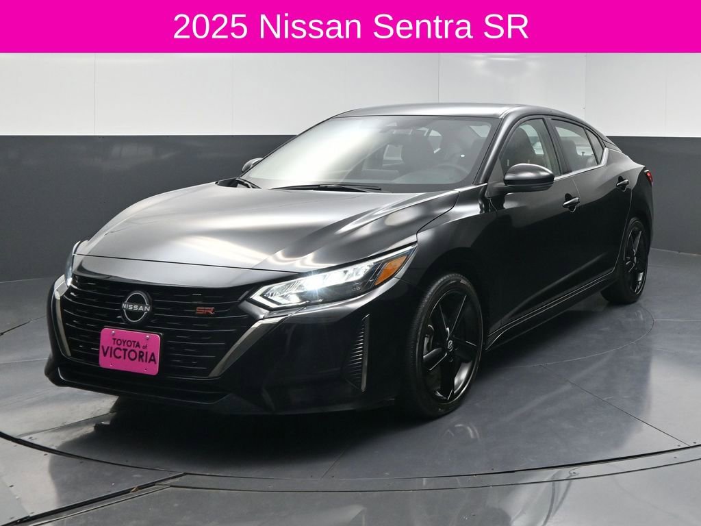 Used 2025 Nissan Sentra SR image 2