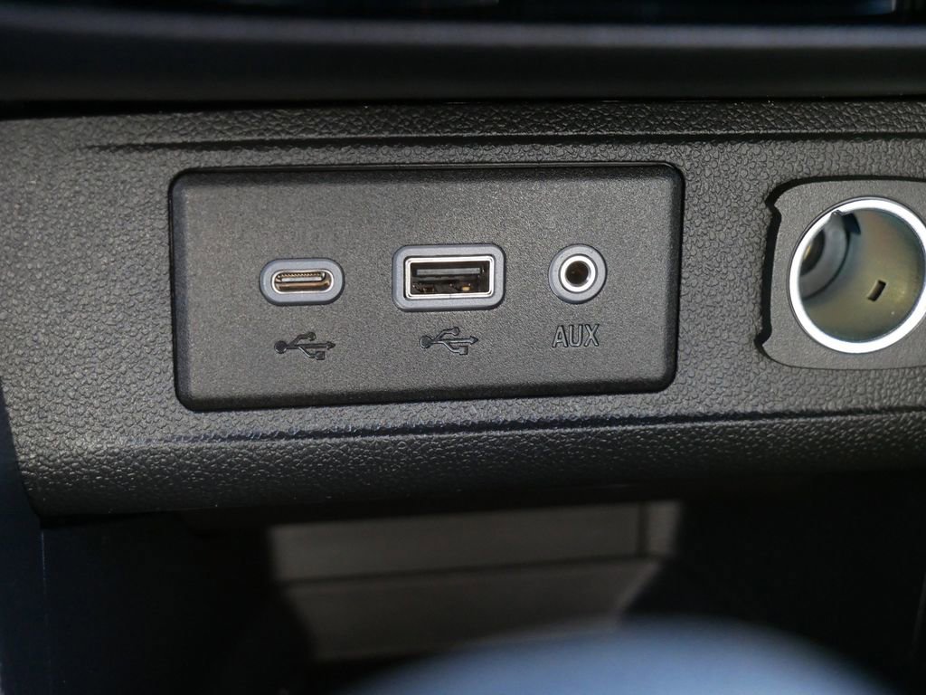 Used 2023 Buick Encore GX Preferred w/ Cold Weather Comfort Package image 25