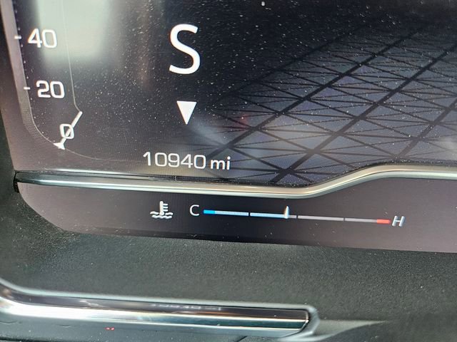 Used 2025 GMC Sierra 1500 AT4 AWD/4WD image 16