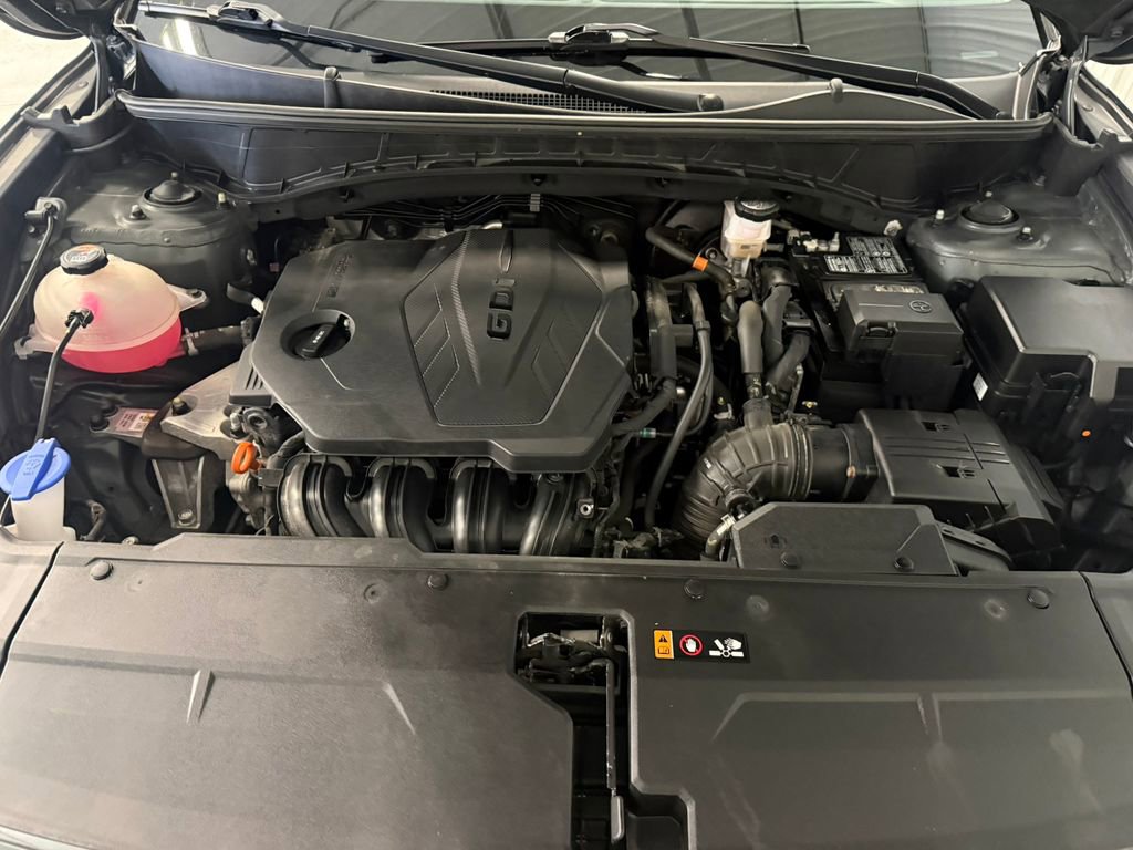 Certified 2023 Hyundai Tucson Limited AWD/4WD image 16