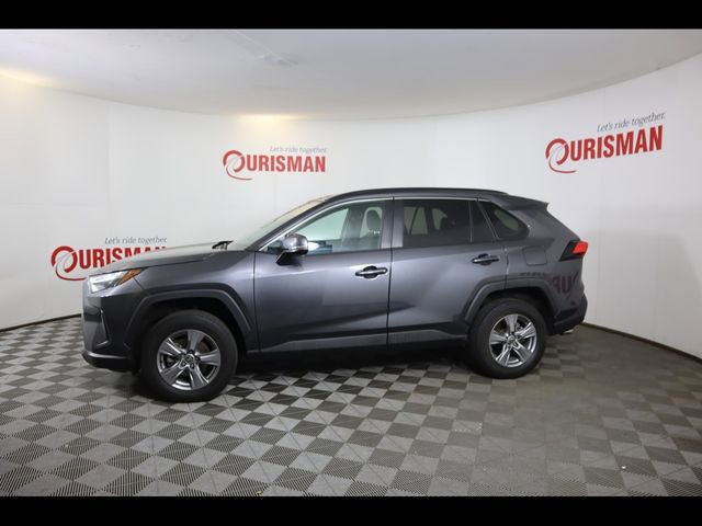 Used 2023 Toyota RAV4 XLE AWD/4WD image 9