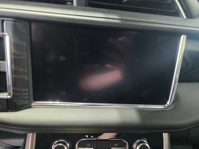 Used 2024 GMC Yukon XL Denali w/ Advanced Technology Package AWD/4WD image 19