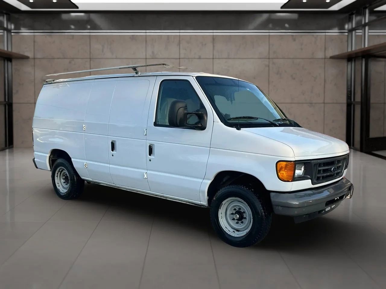 Used 2007 Ford E-150 and Econoline 150 RWD image 3