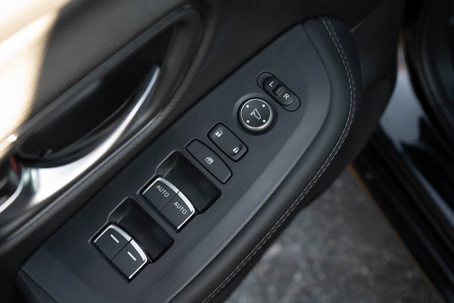 New 2026 Honda HR-V EX-L image 13