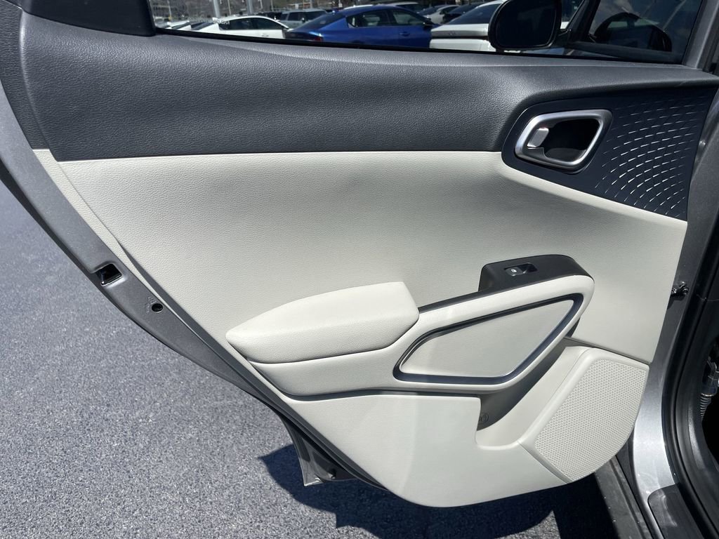 Certified 2023 Kia Soul EX image 23