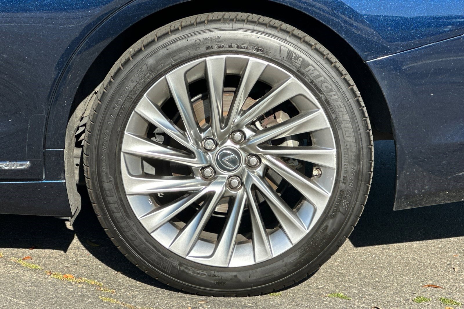 Certified 2021 Lexus ES 300h w/ Accessory Package image 37