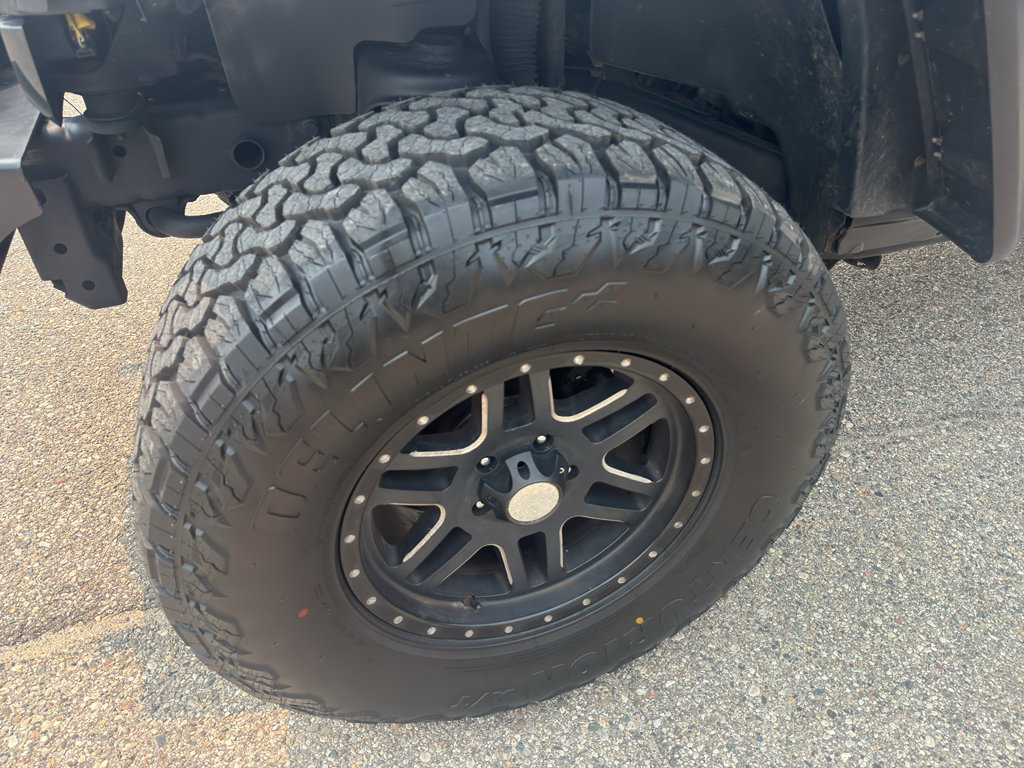 Used 2011 Jeep Wrangler Unlimited Rubicon w/ Connectivity Group AWD/4WD image 7