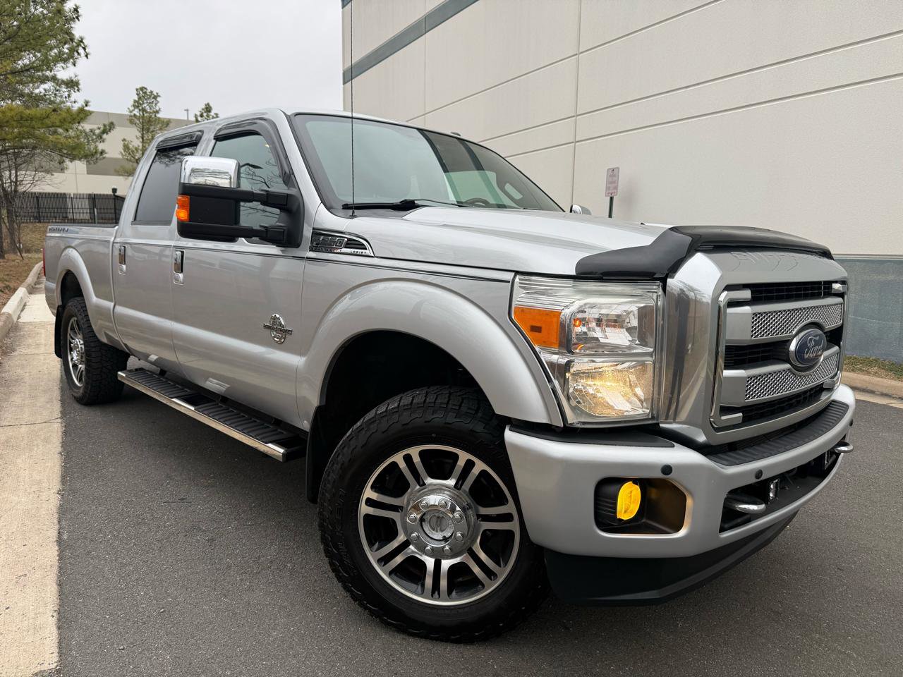 Used 2015 Ford F250 Platinum image 1
