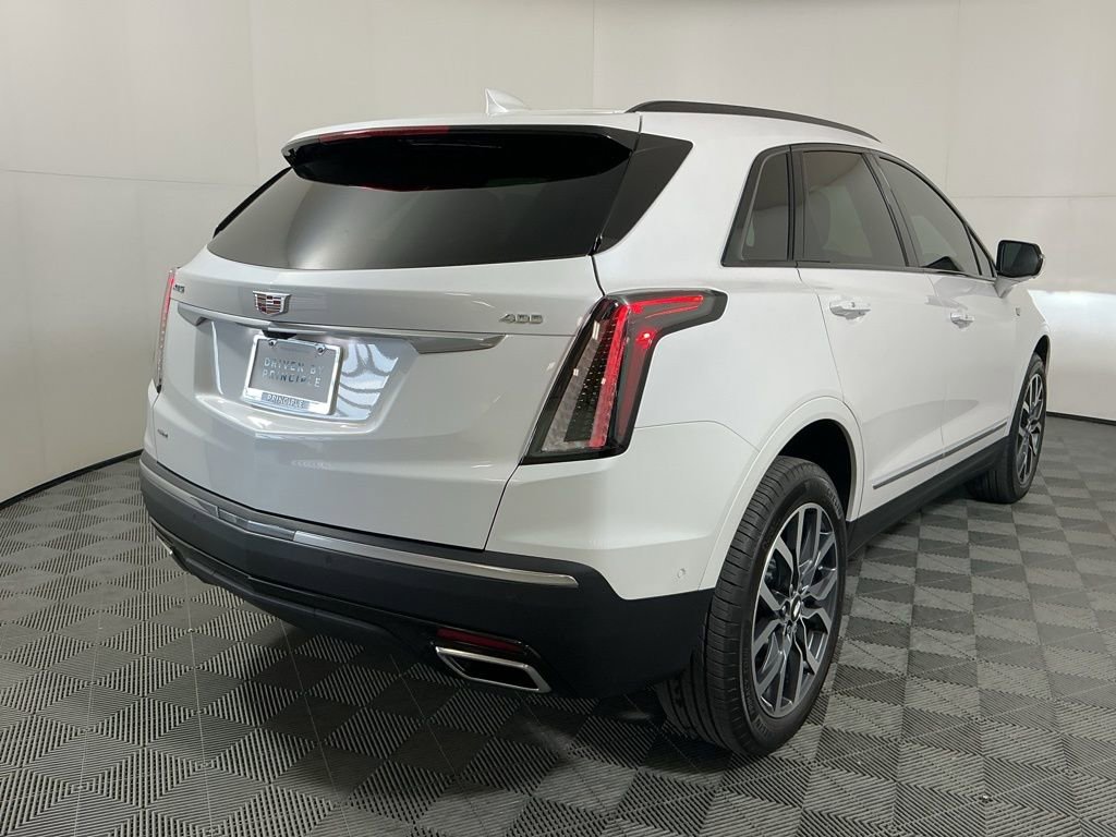Used 2025 Cadillac XT5 Sportv w/ Technology Package AWD/4WD image 5