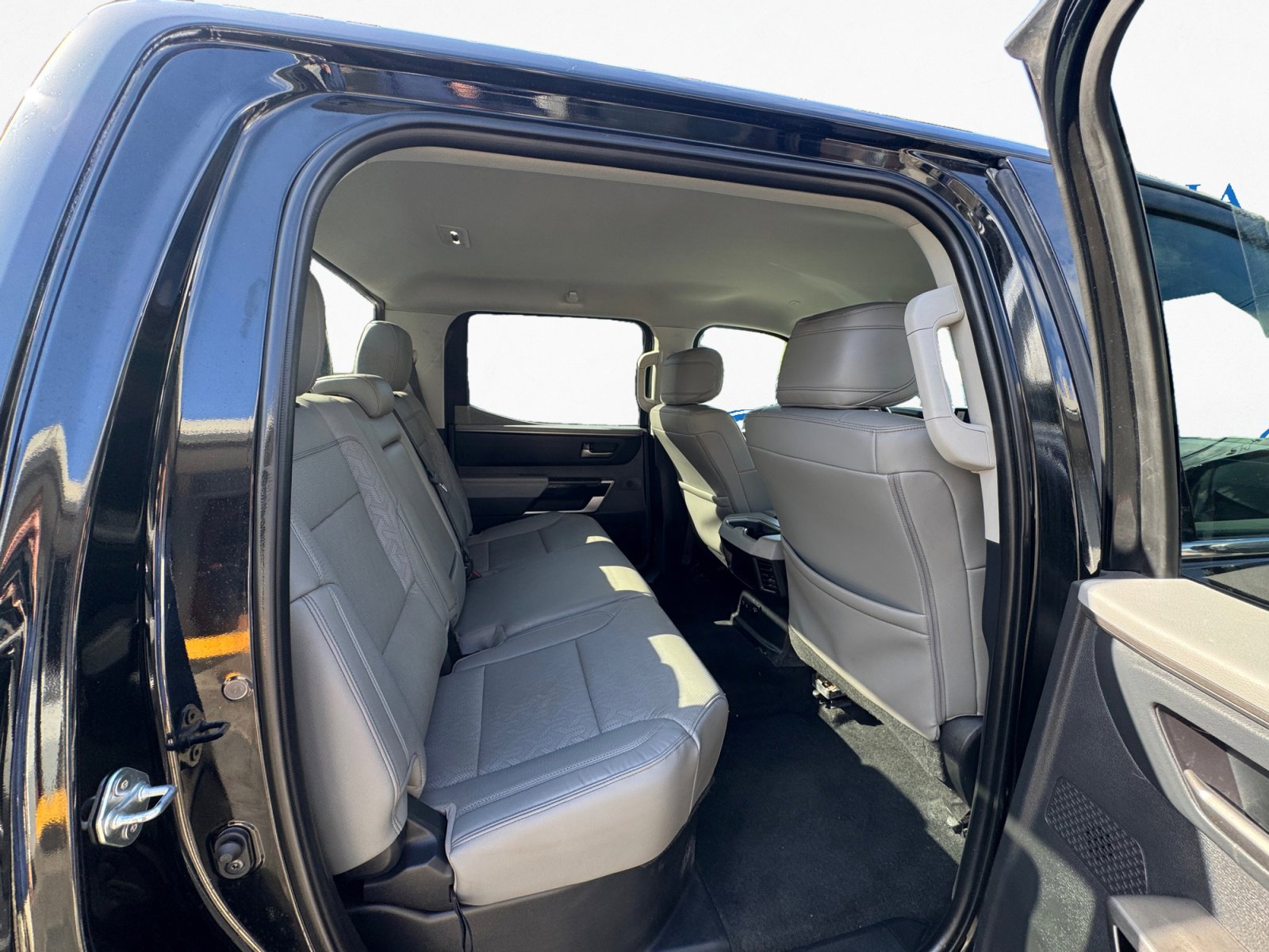 Used 2024 Toyota Tundra Limited w/ Power Package image 12