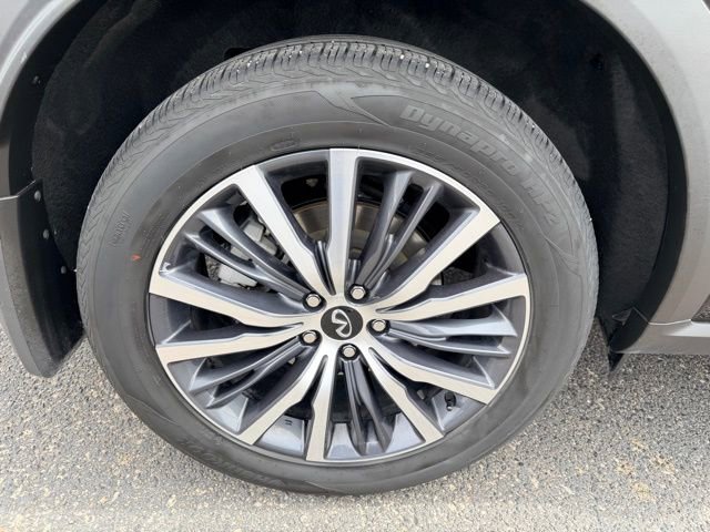 Used 2025 INFINITI QX60 Sensory image 10