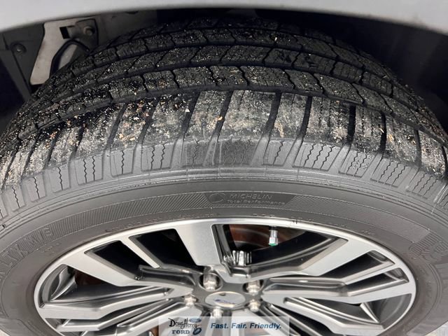 Used 2016 Ford Explorer Platinum image 14