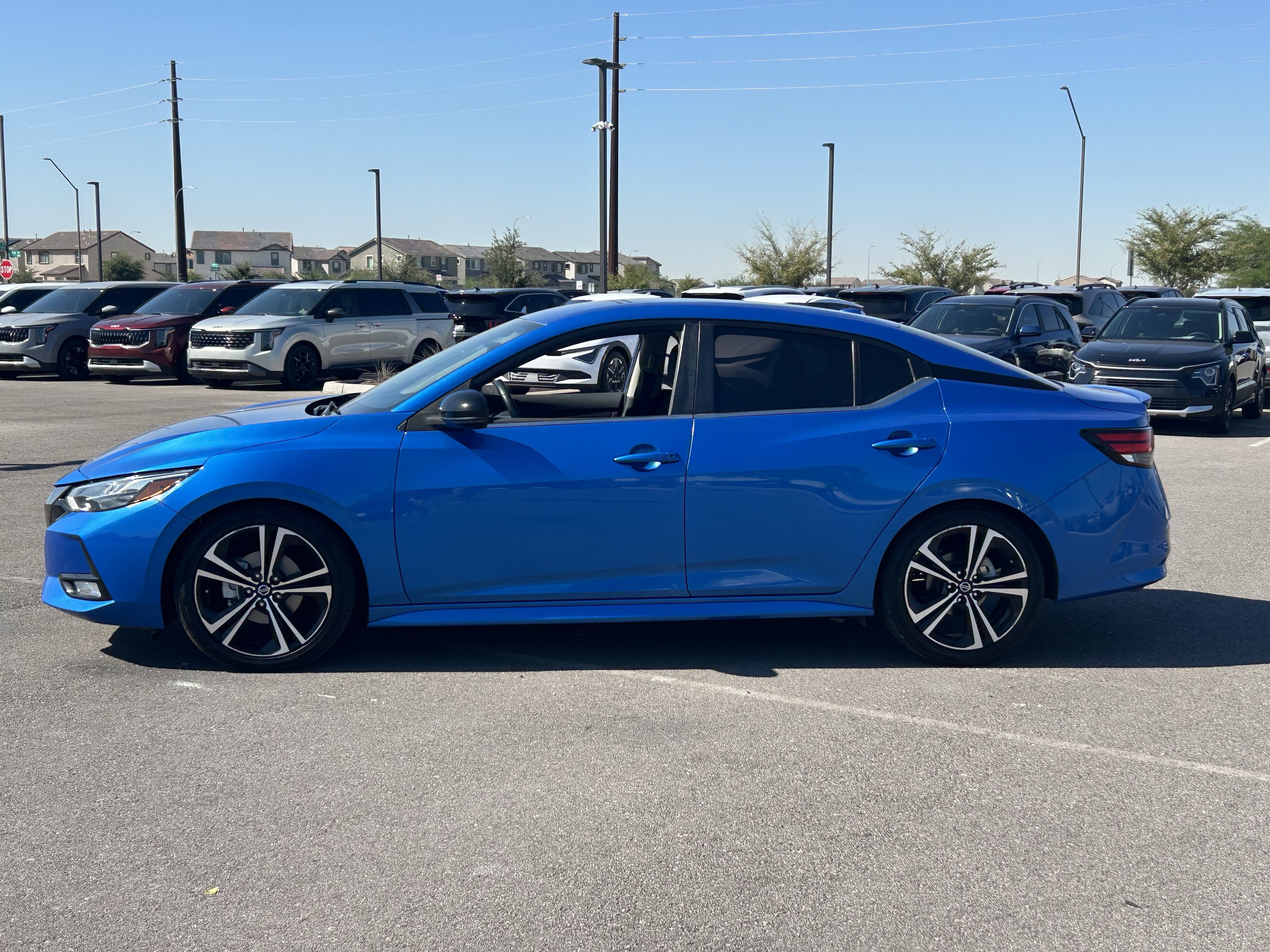 Used 2020 Nissan Sentra SR FWD image 2