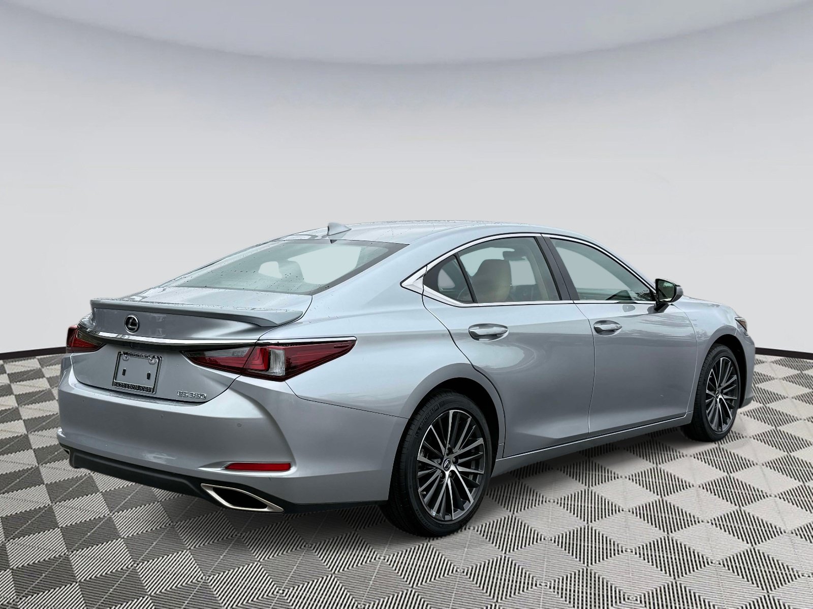 Used 2025 Lexus ES 350 w/ Premium Package FWD image 2