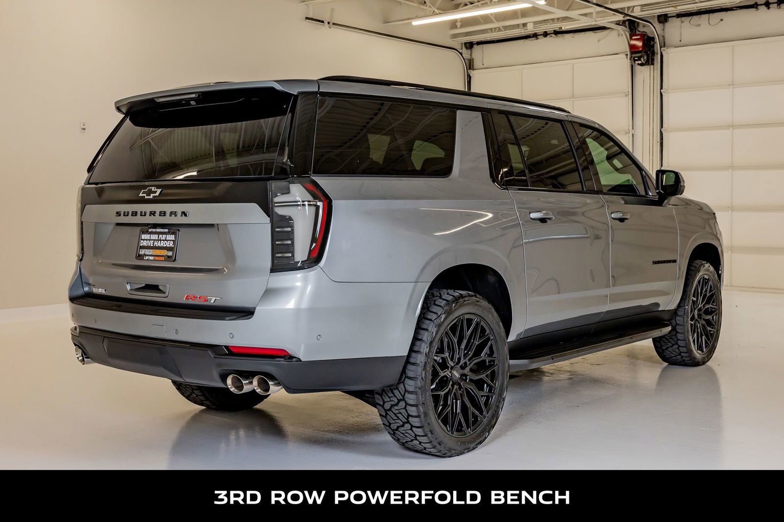 Used 2026 Chevrolet Suburban RST w/ RST Capability Package AWD/4WD image 10
