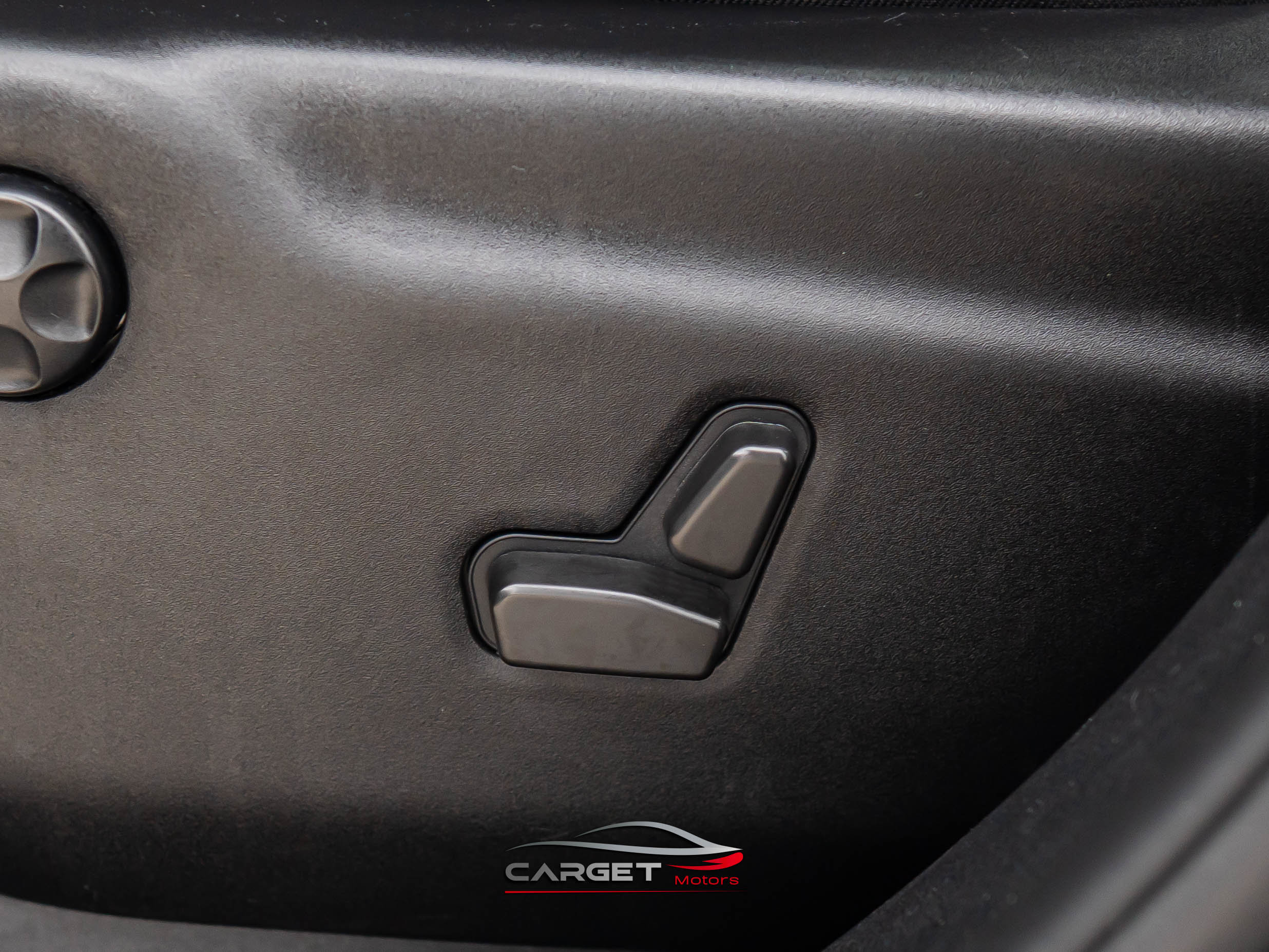 Used 2021 Dodge Durango R/T w/ Tow 'N Go Package AWD/4WD image 38