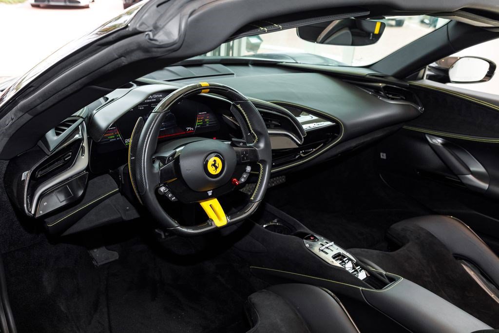 Used 2022 Ferrari SF90 Spider AWD/4WD image 26