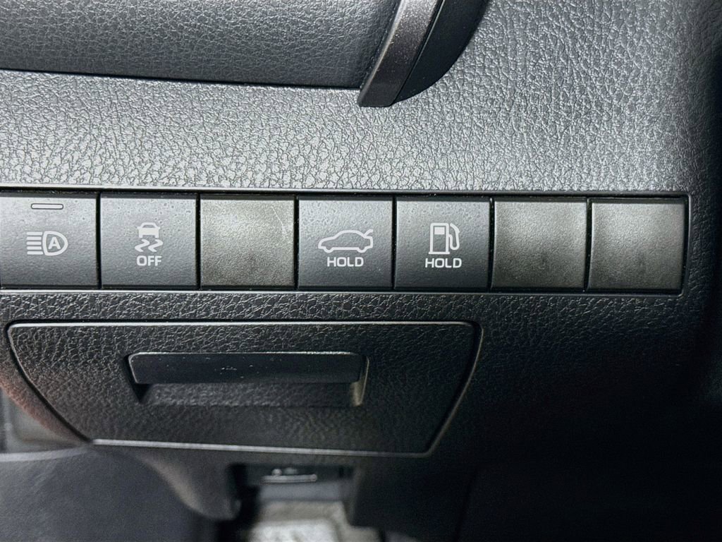 Certified 2023 Toyota Camry SE FWD image 10