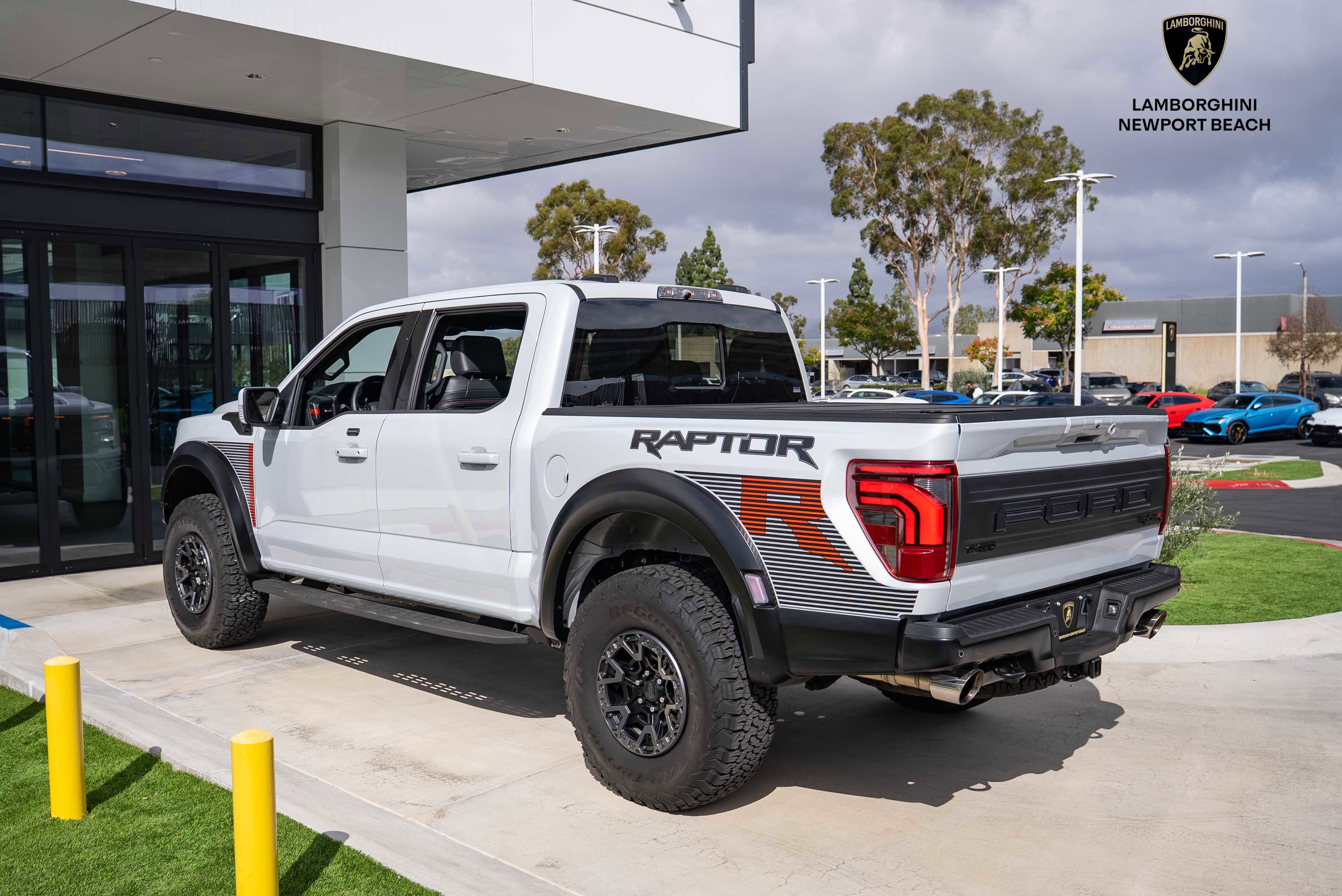Used 2025 Ford F150 Raptor w/ Equipment Group 803A Raptor R image 4