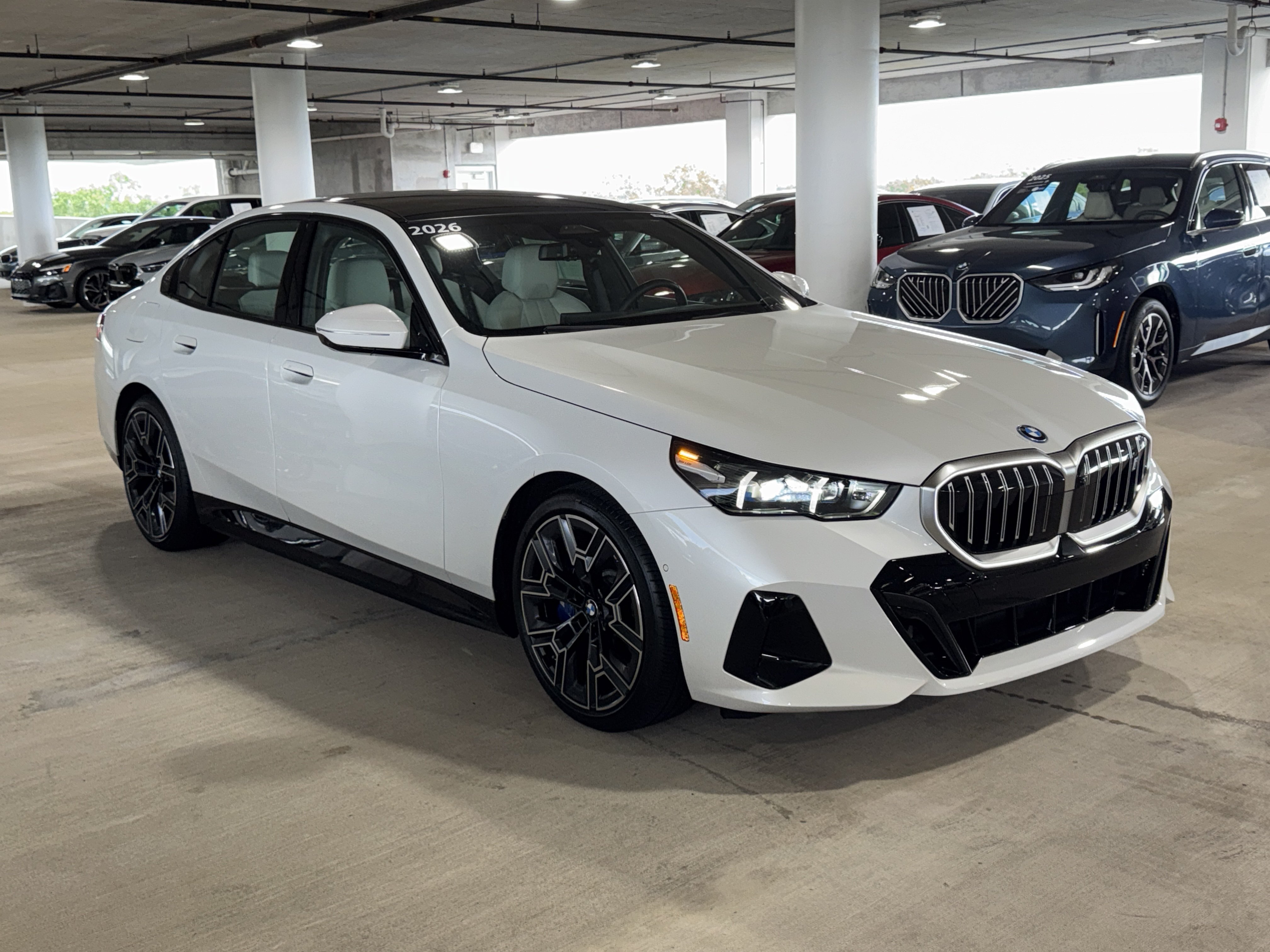 Used 2026 BMW i5 eDrive40 RWD image 2