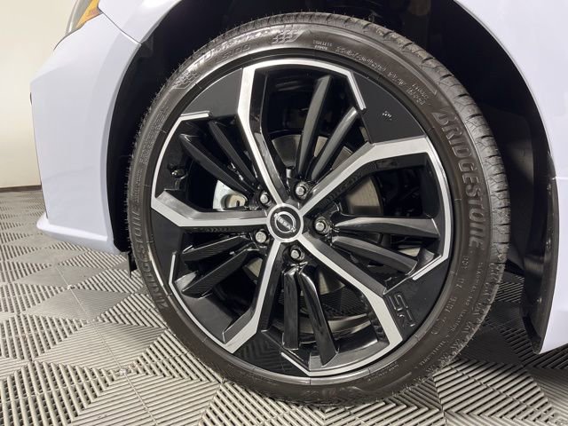 New 2025 Nissan Altima 2.5 SR image 12