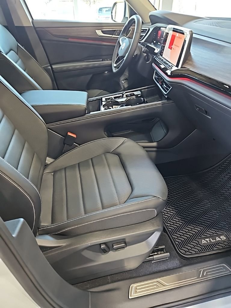 New 2026 Volkswagen Atlas SEL AWD/4WD image 13