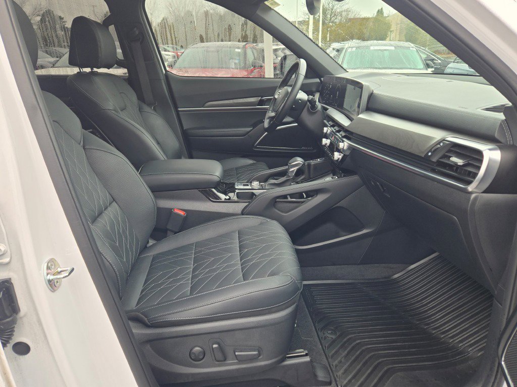 Used 2024 Kia Telluride SX X-Pro image 6