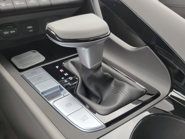 New 2026 Hyundai Elantra Sport FWD image 18
