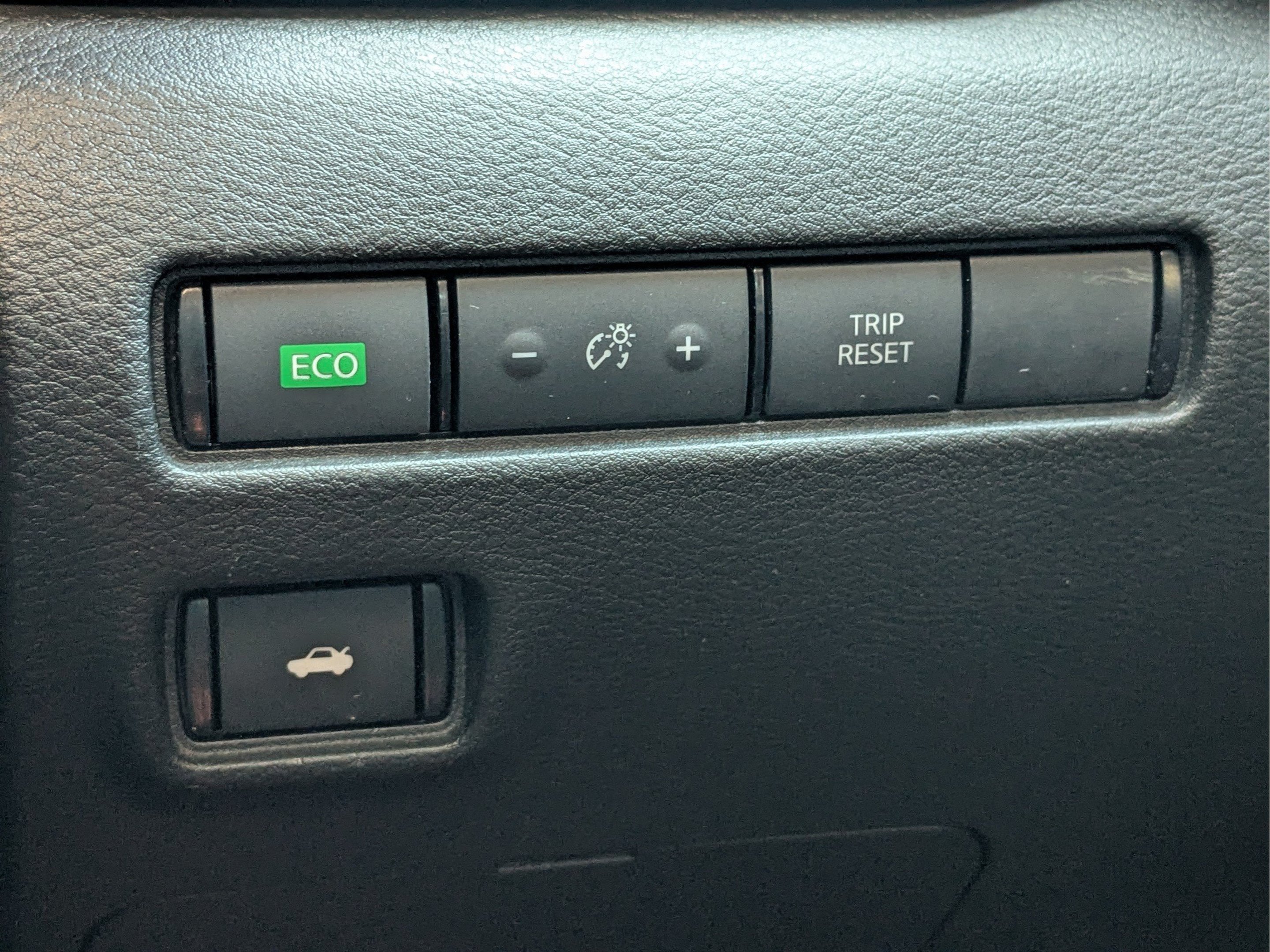 Used 2020 Nissan Sentra S w/ Trunk Package FWD image 35