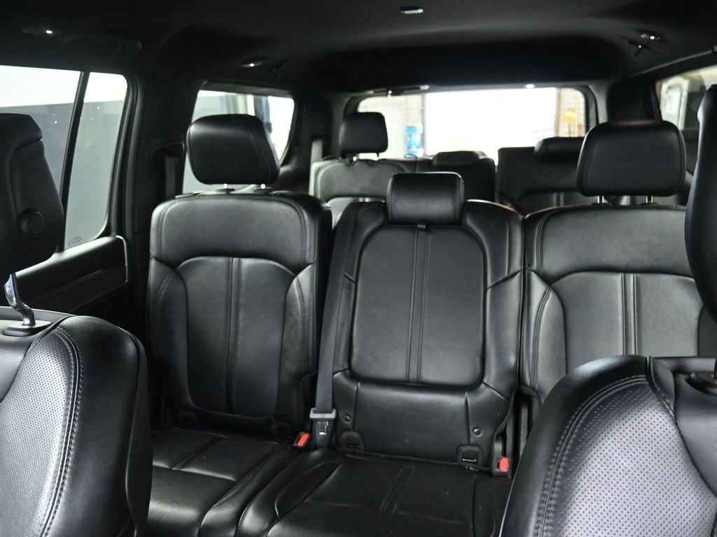 Used 2024 Jeep Wagoneer Series II w/ Flexible Seating Group AWD/4WD image 20