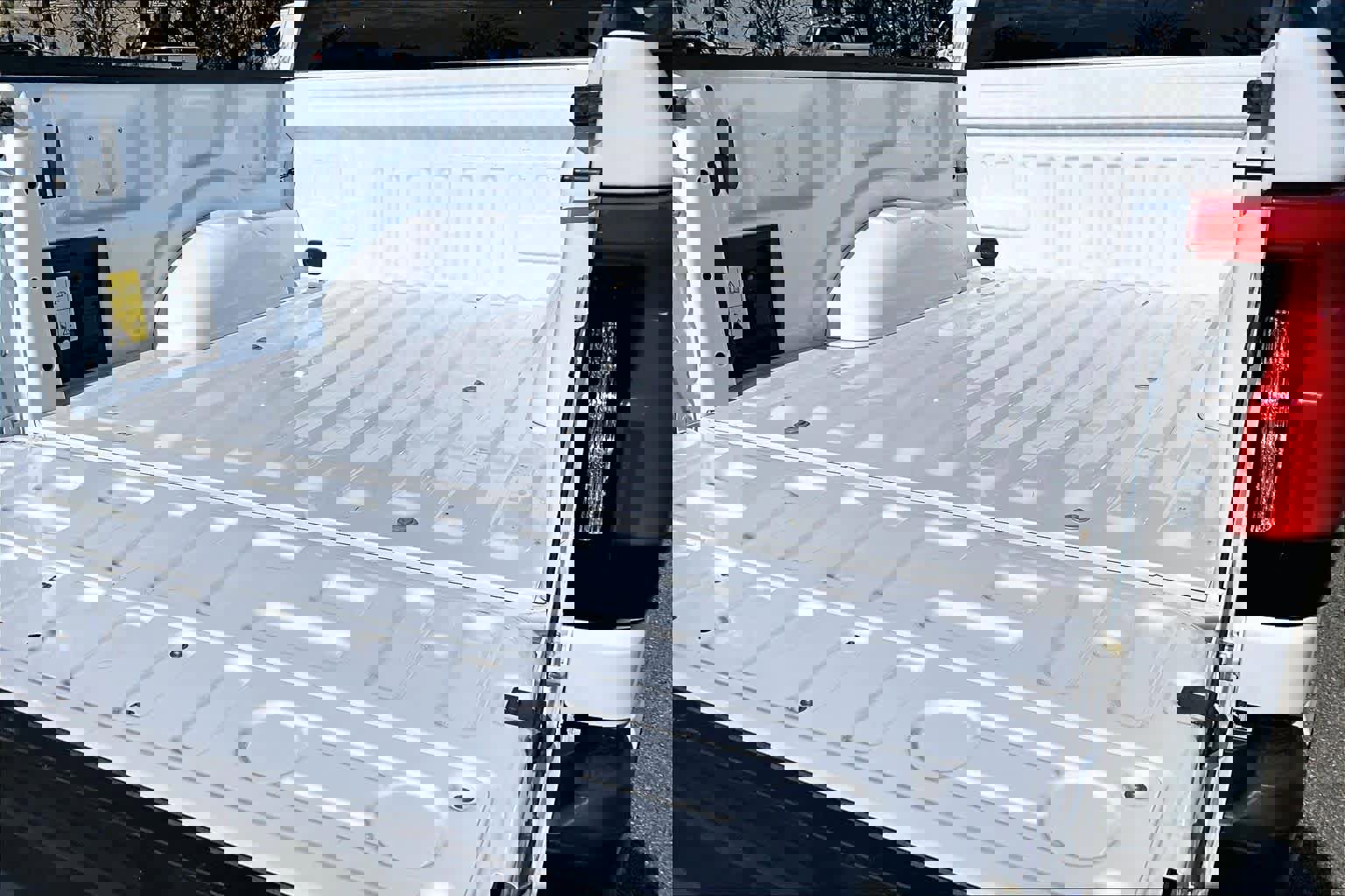 Certified 2022 Ford F150 Lightning Pro image 33