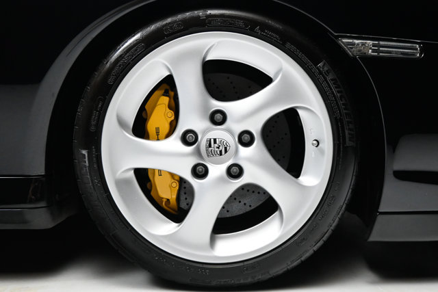 Used 2003 Porsche 911 GT2 RWD image 37