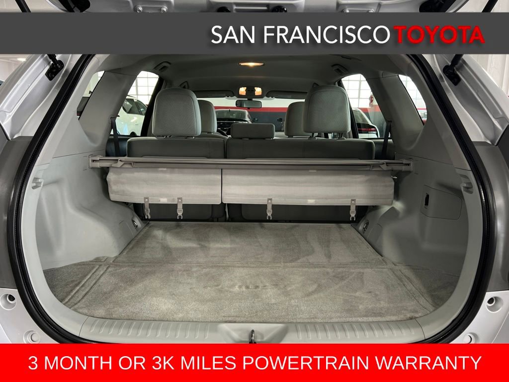 Used 2012 Toyota Prius V Three image 34