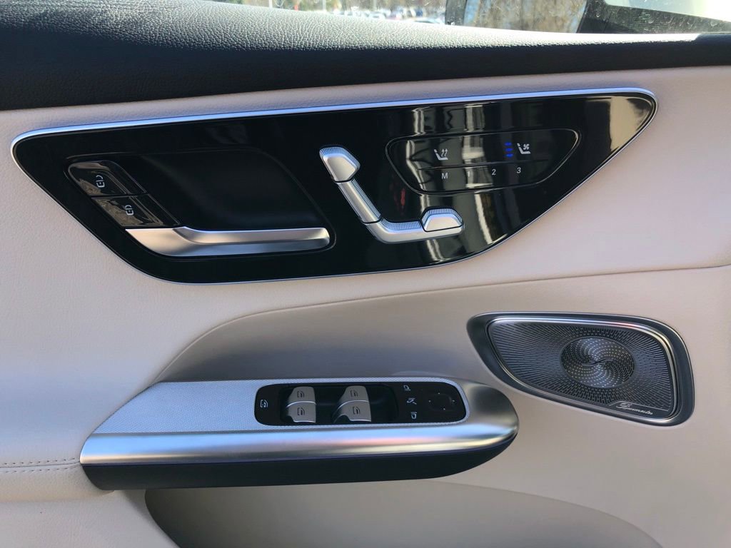 New 2026 Mercedes-Benz GLC 300 4MATIC image 11