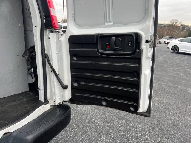 Used 2021 Chevrolet Express 2500 w/ Driver Convenience Package image 21
