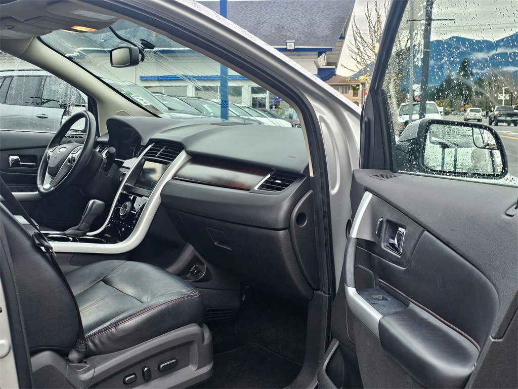 Used 2012 Ford Edge Limited image 12