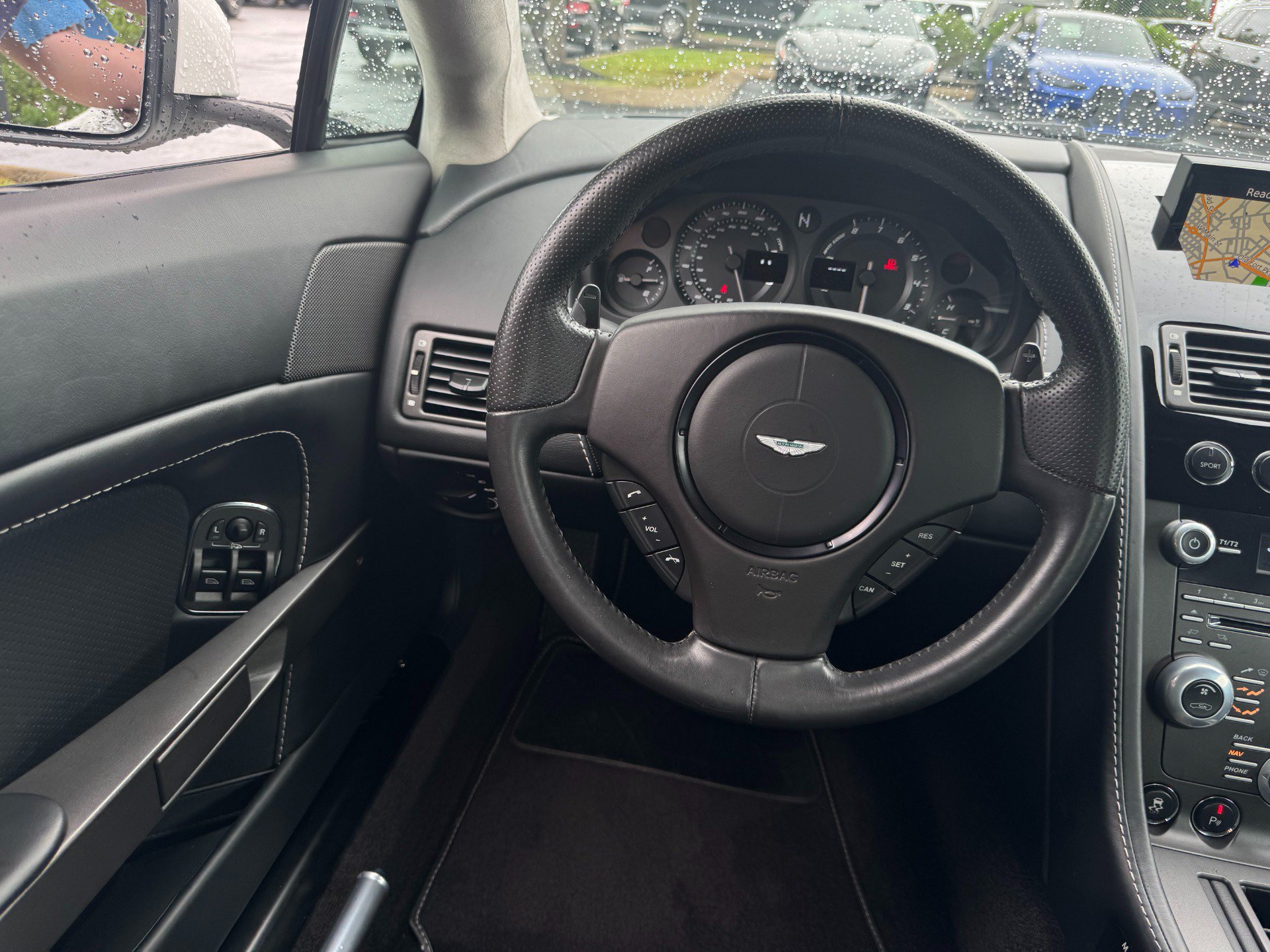 Used 2015 Aston Martin V8 Vantage GT RWD image 14