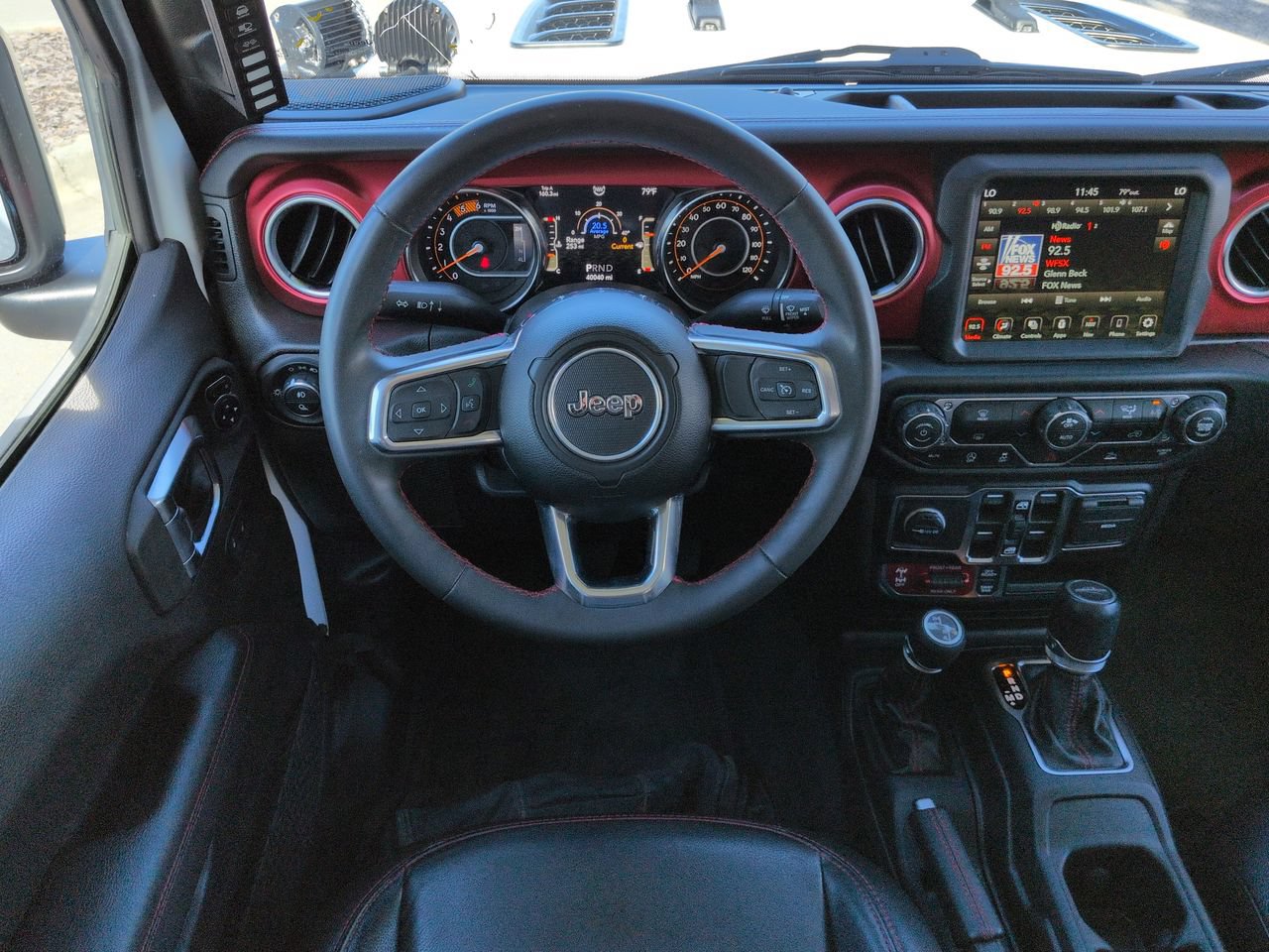 Used 2023 Jeep Gladiator Rubicon w/ Trailer Tow Package AWD/4WD image 16