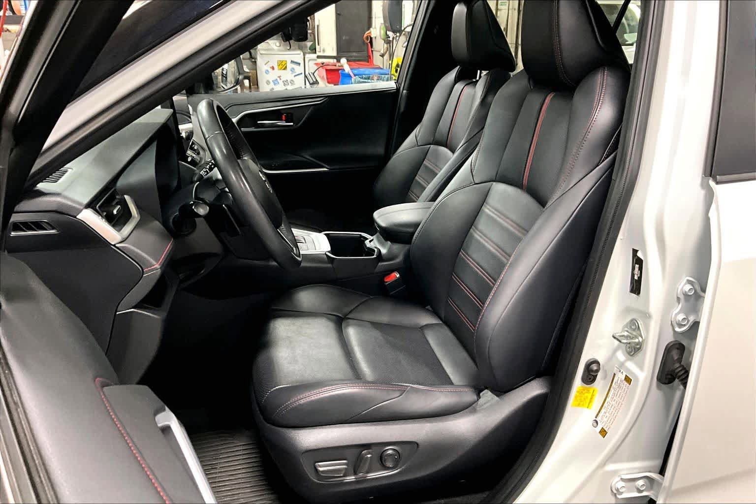 Used 2023 Toyota RAV4 XSE w/ Premium Package AWD/4WD image 9