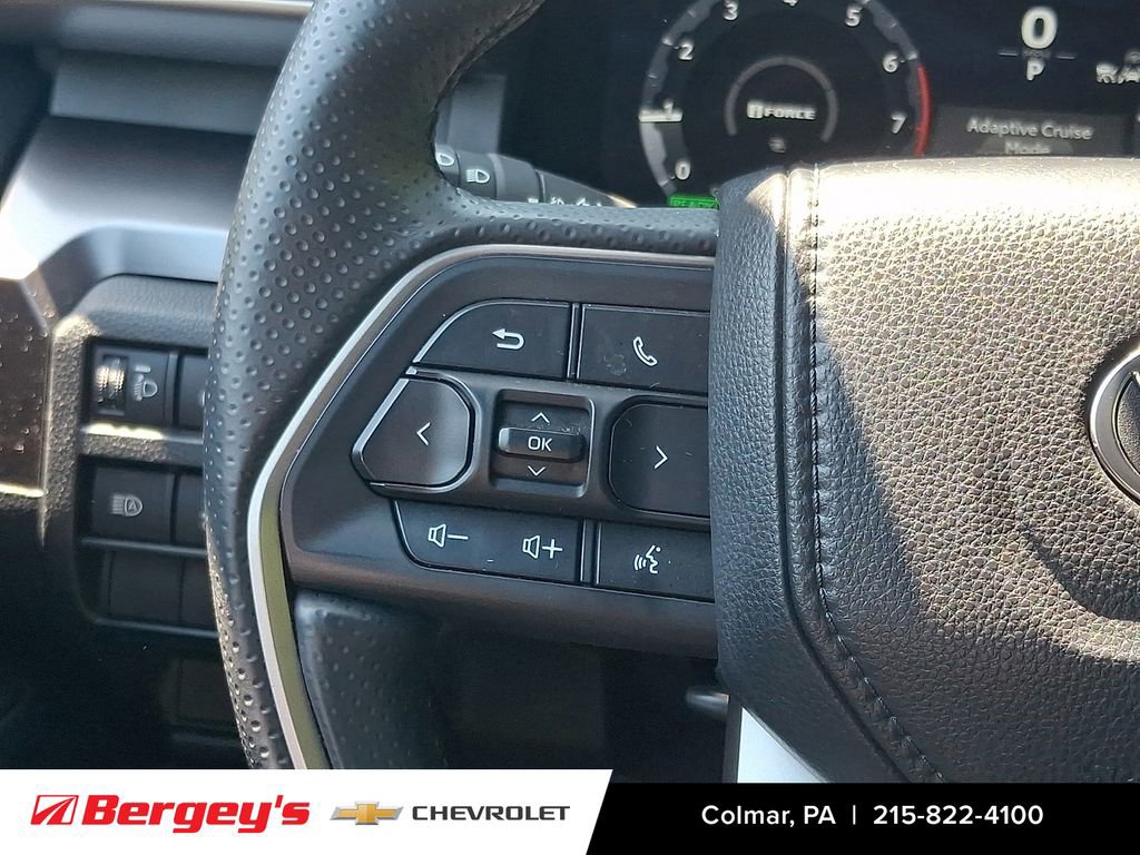 Used 2025 Toyota 4Runner TRD Off-Road AWD/4WD image 24
