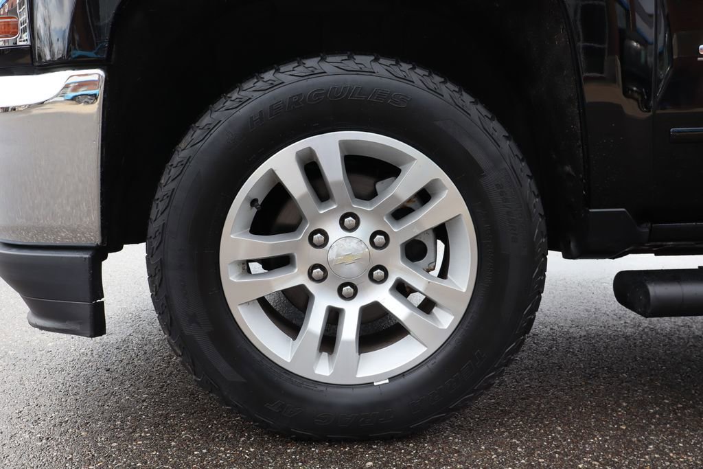 Used 2018 Chevrolet Silverado 1500 LT w/ All Star Edition image 27