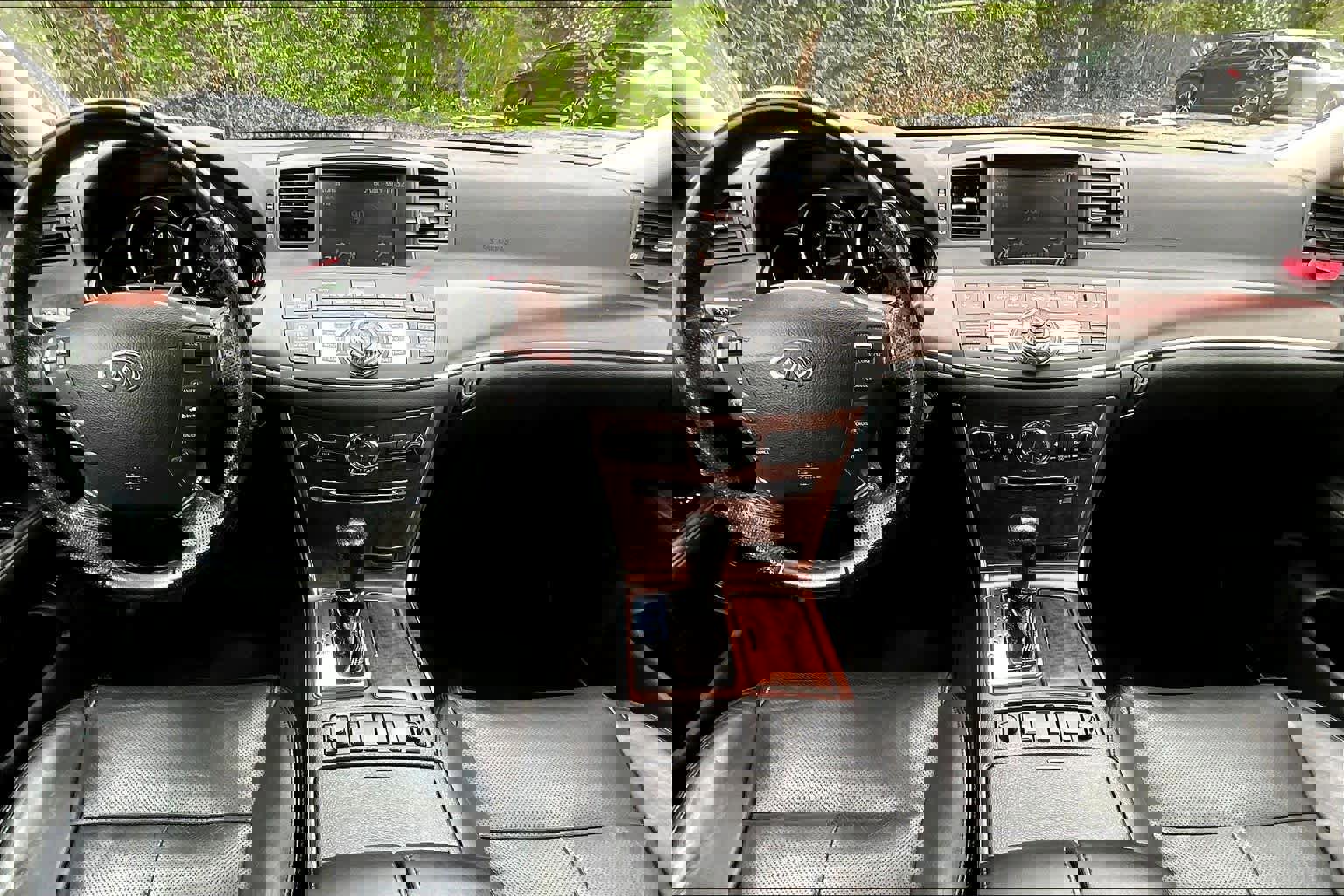 Used 2009 INFINITI M45 x w/ Technology Pkg image 15