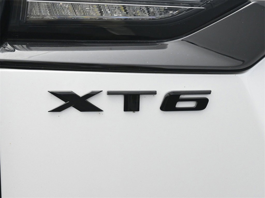 Certified 2023 Cadillac XT6 Sport w/ LPO, ONYX Package image 22