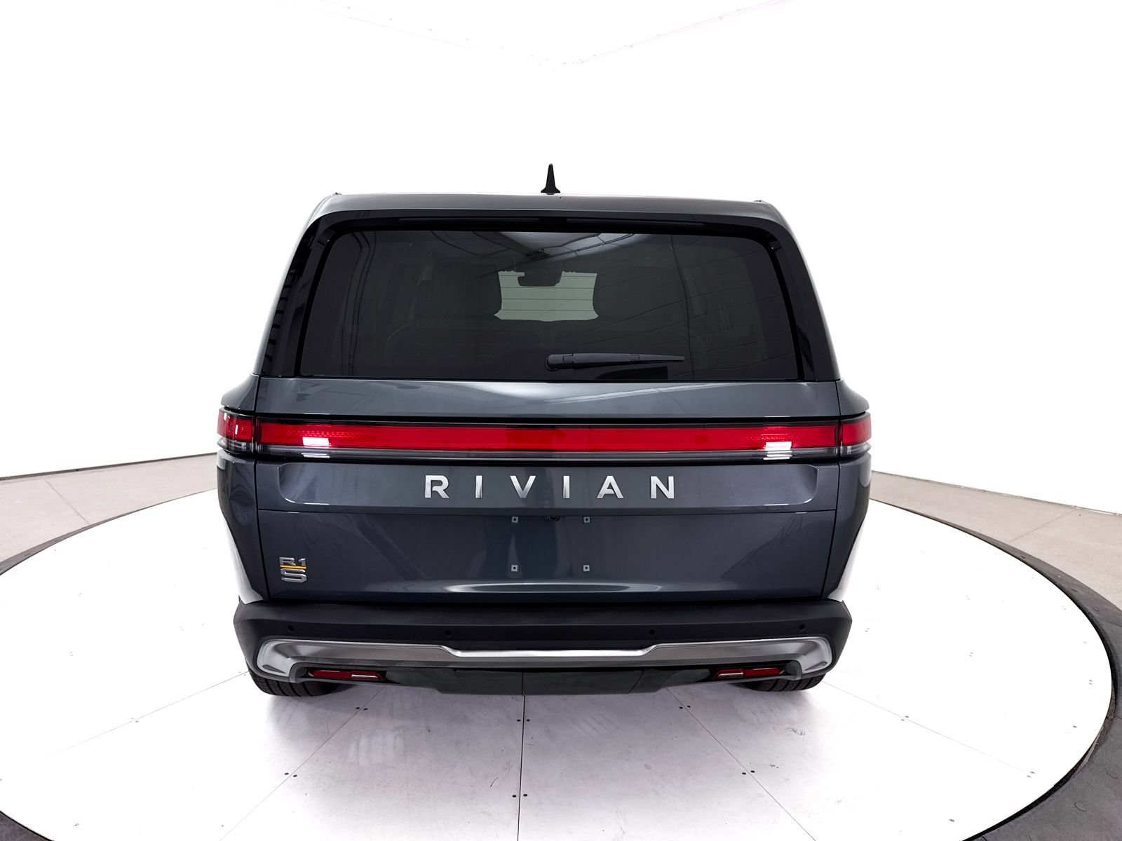 Used 2023 Rivian R1S Adventure AWD/4WD image 38