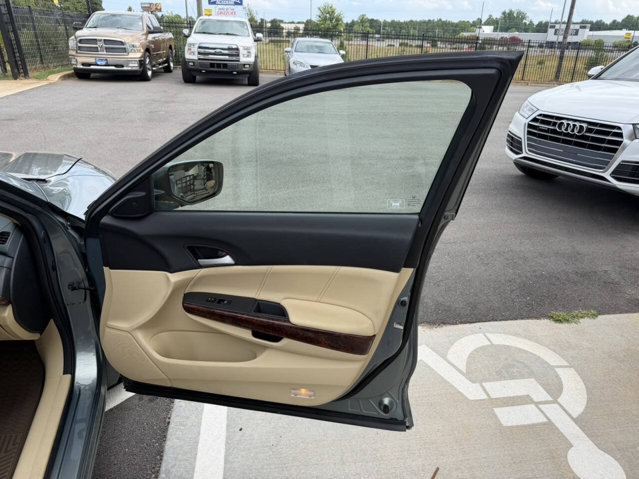 Used 2012 Honda Crosstour EX-L image 17