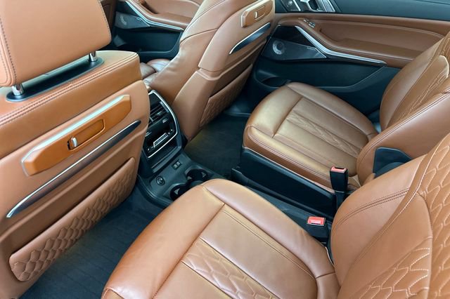 Used 2023 BMW X7 M60i w/ Executive Package image 15