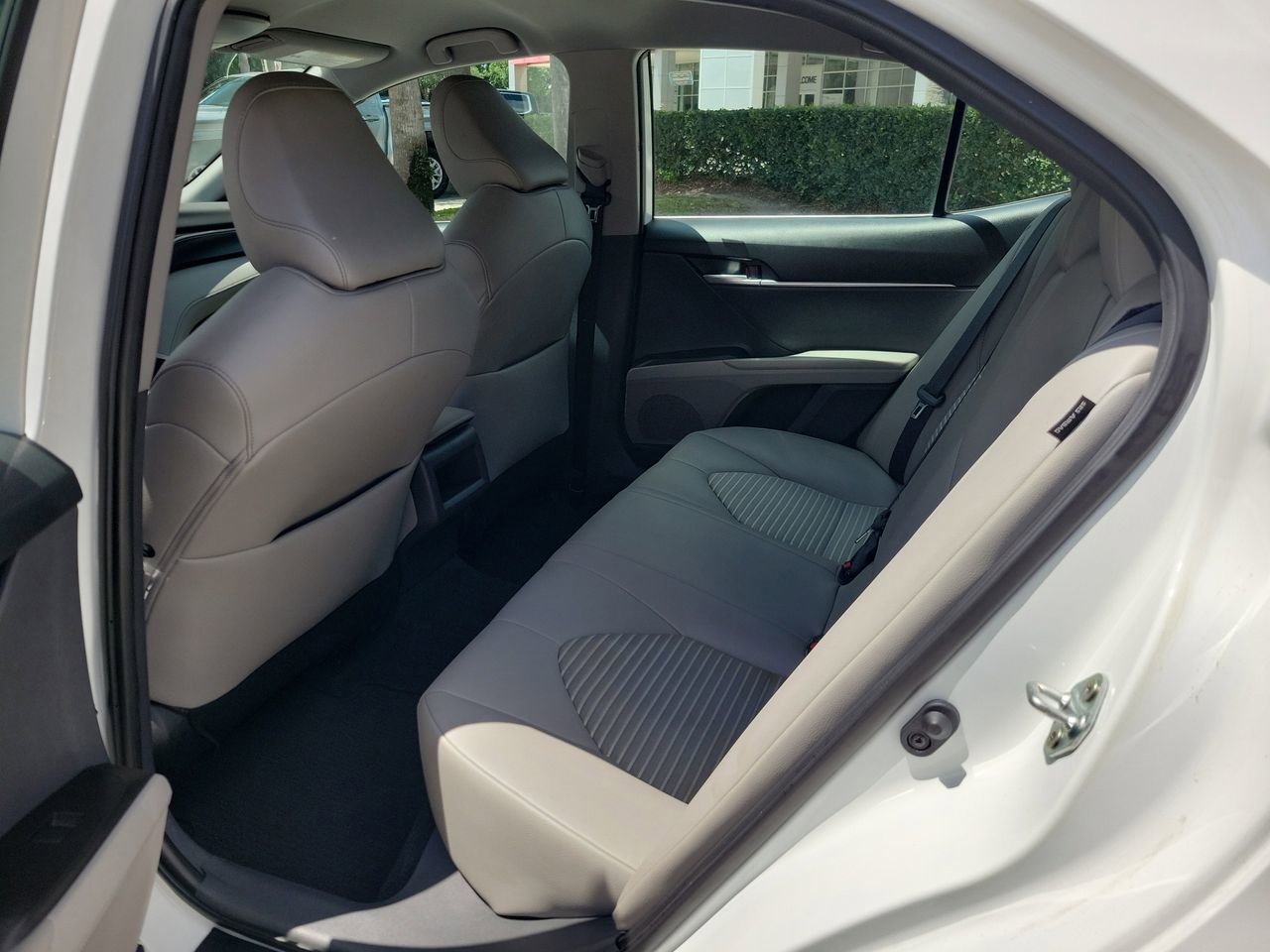 Used 2023 Toyota Camry SE w/ Convenience Package FWD image 10