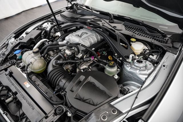 Used 2021 Ford Mustang Shelby GT500 w/ Technology Package RWD image 44